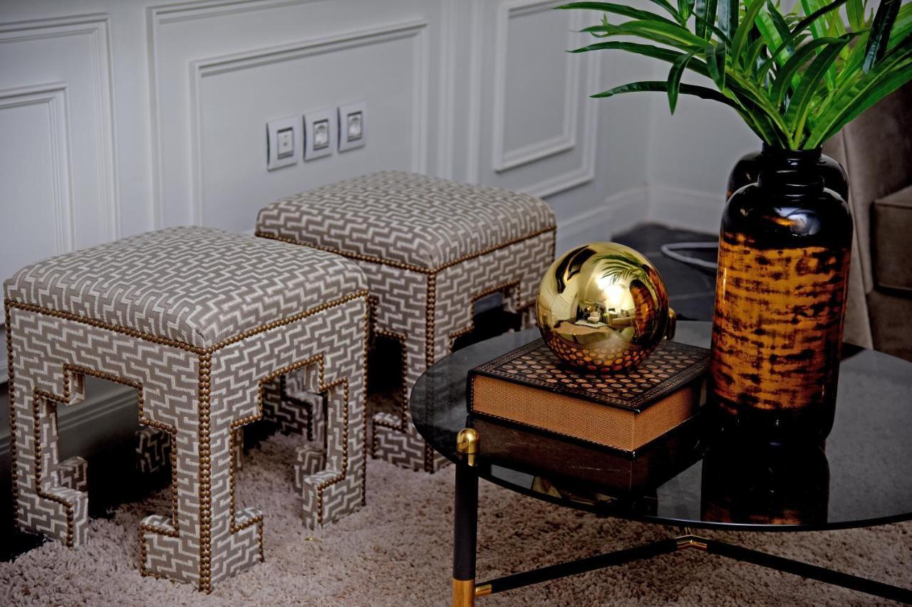 Versace Tower Luxury Suites - Downtown Beirut Eksteriør billede