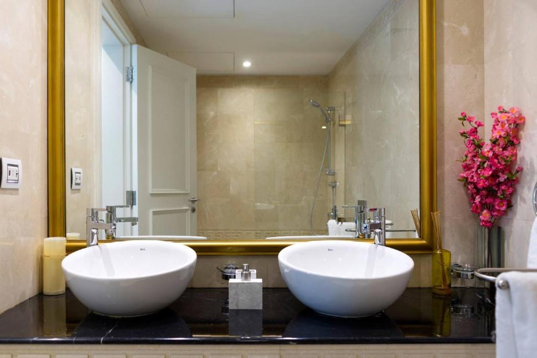 Versace Tower Luxury Suites - Downtown Beirut Eksteriør billede
